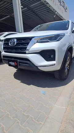 شاهد الفيديو