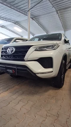 شاهد الفيديو