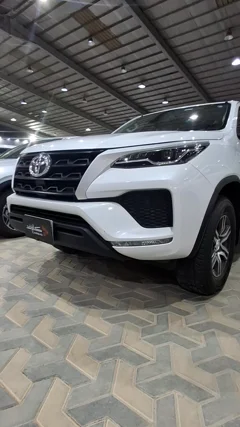 شاهد الفيديو