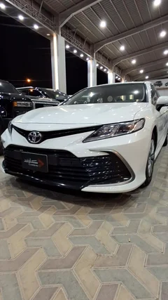 تويوتا كامري LE 2022