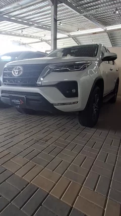 شاهد الفيديو